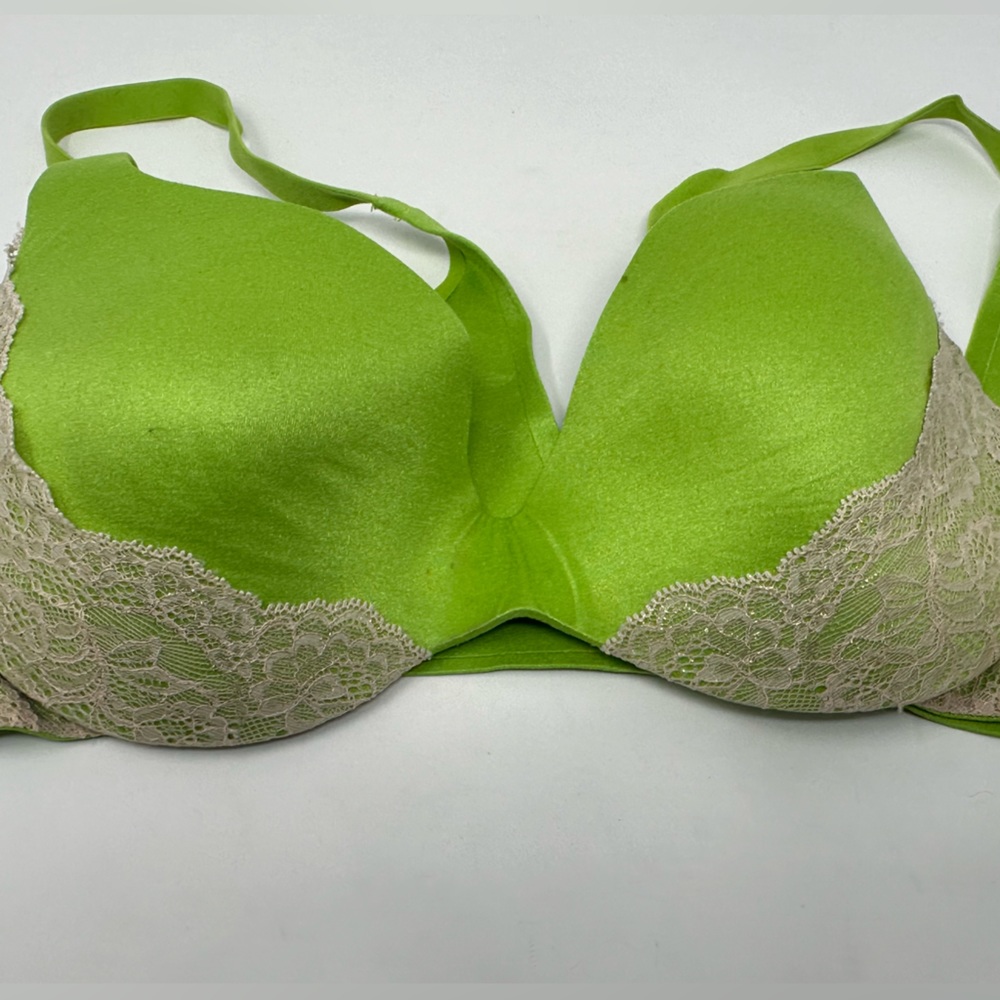 Victoria’s Secret Green Lace Padded Bra 36C